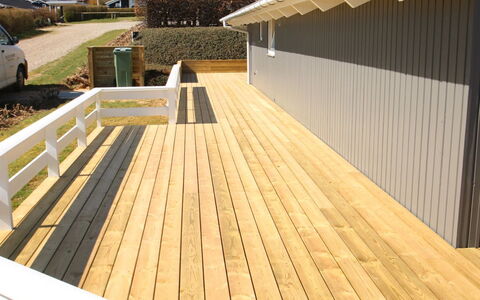 Apsolon - 150M from the Sea: Meubilair, Interieur Ontwerp, Flooring, Hout, Verdieping, Plafond, Houten Vloer, Stoel, Tafel, Verlichting