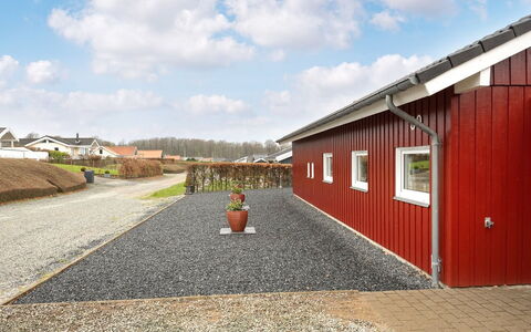 Henrijette - 200M from the Sea: Huis, Dak, Huis, Verblijf, Landgoed, Deur, Veranda, Siding, Boerderij, Schaduw