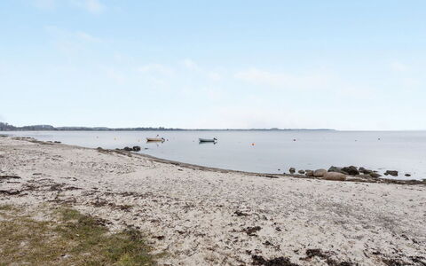 Kei - 75M from the Sea: Lucht, Blauw, Water, Zwemwater, Strand, Natuurlijke Omgeving, Horizon, Kust, Kust En Oceanic Landvormen