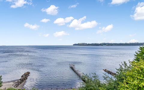 Majbritt - 50M from the Sea: Dak, Huis, Huis, Verblijf, Siding, Landgoed, Oprit, Garden Gebouwen, Werf, Schuur