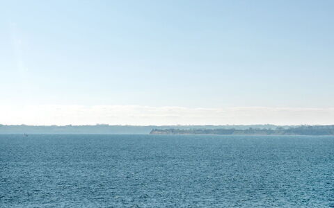 Snezana - 150M from the Sea: Woongebied, Dak, Voorstad, Oprit, Landgoed, Schoorsteen