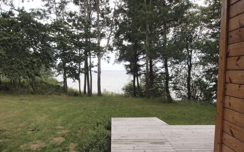 Pirjo - 50M from the Sea: Dak, Huis, Land Lot, Huis, Verblijf, Landgoed, Garden Gebouwen, Schaduw, Blokhut, Landscaping
