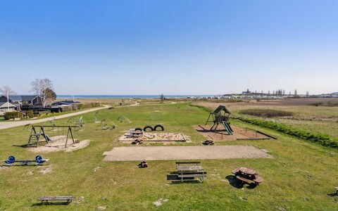 Anisa - 400M from the Sea: Meubilair, Interieur Ontwerp, Flooring, Hout, Verdieping, Plafond, Houten Vloer, Stoel, Tafel, Verlichting