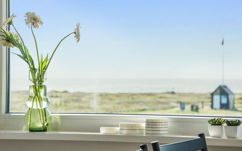 Kaapo - 300M from the Sea: Blauw, Struik, Verblijf, Groundcover, Tuin, Landgoed, Schaduw, Landscaping, Boerderij, Eco Hotel