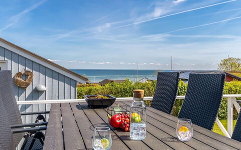 Stamena - 200M from the Sea: Dak, Huis, Huis, Verblijf, Deur, Siding, Dek, Veranda, Plank, Hardwood
