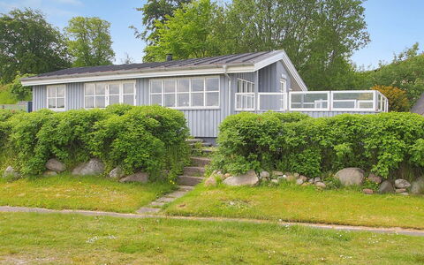 Melia - 50M to the Fjord: Hout, Dak, Architectuur, Huis, Huis, Verblijf, Siding, Hardwood, Helling, Landgoed