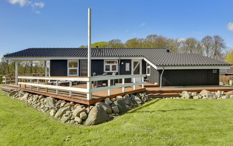 Enja - 150M from the Sea: Meubilair, Interieur Ontwerp, Flooring, Hout, Verdieping, Plafond, Houten Vloer, Stoel, Tafel, Verlichting