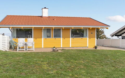 Alya - 200M from the Sea: Blauw, Struik, Verblijf, Groundcover, Tuin, Landgoed, Schaduw, Landscaping, Boerderij, Eco Hotel