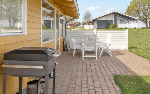 Alya - 200M from the Sea: Blauw, Struik, Verblijf, Groundcover, Tuin, Landgoed, Schaduw, Landscaping, Boerderij, Eco Hotel
