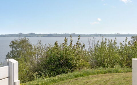 Alya - 200M from the Sea: Blauw, Struik, Verblijf, Groundcover, Tuin, Landgoed, Schaduw, Landscaping, Boerderij, Eco Hotel