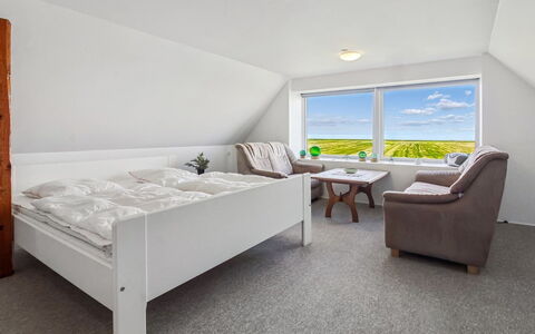 Skarpe: Slaapkamer, Plafond, Interieur Ontwerp, Verdieping, Flooring, Bed, Meubilair, Huis, Kamer, Bedding