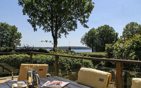 Engelke - 150M from the Sea: Woongebied, Dak, Voorstad, Oprit, Landgoed, Schoorsteen