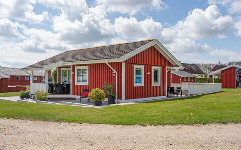 Anastacia - 75M from the Sea: Gras, Huis, Dak, Verblijf, Huis, Struik, Boerderij, Land Lot, Landelijk Gebied