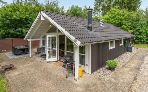 Melisa - 28Km from the Sea: Verblijf, Huis, Huis, Dak, Veranda, Landgoed, Siding, Garden Gebouwen, Boerderij, Werf