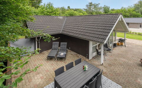 Melisa - 28Km from the Sea: Verblijf, Huis, Huis, Dak, Veranda, Landgoed, Siding, Garden Gebouwen, Boerderij, Werf
