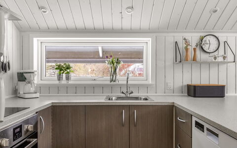 Aleide - 29Km from the Sea: Hout, Keuken, Flooring, Plafond, Countertop, Interieur Ontwerp, Toestel Van De Keuken, Major Appliance, Huishoudapparatuur, Cabinetry