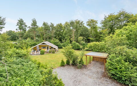 Hannelise - 30Km from the Sea: Huis, Verblijf, Veranda, Hardwood, Siding, Dek, Schaduw, Plank, Landgoed, Garden Gebouwen