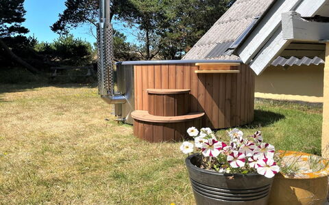 Ødke - 3.5Km from the Sea: Hout, Beits, Hardwood, Tuin, Backyard, Outdoor Structuur, Ontwerp, Werf, Schuur, Garden Gebouwen