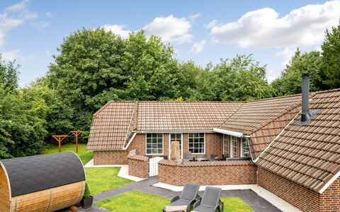 Prohor - 10.5Km from the Sea: Dak, Huis, Huis, Verblijf, Deur, Siding, Dek, Veranda, Plank, Hardwood