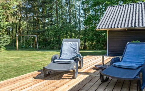 Anastaja - 12Km from the Sea: Meubilair, Interieur Ontwerp, Flooring, Hout, Verdieping, Plafond, Houten Vloer, Stoel, Tafel, Verlichting