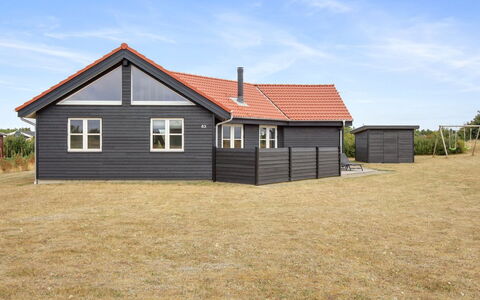 Arnger - 300M to the Fjord: Hout, Dak, Architectuur, Huis, Huis, Verblijf, Siding, Hardwood, Helling, Landgoed