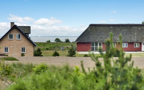 Karmen - 300M to the Fjord: Huis, Dak, Huis, Verblijf, Schuur, Garden Gebouwen, Siding, Werf, Blokhut, Hut