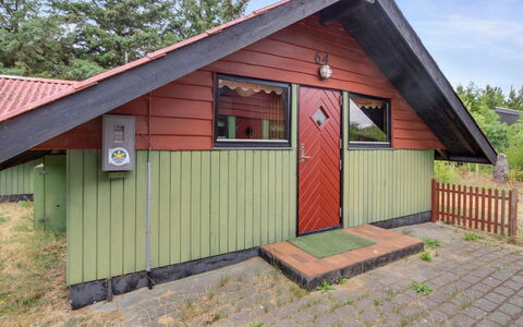 Ingwin - 250M to the Fjord: Hout, Siding, Dak, Deur, Huis, Verblijf, Hardwood, Schuur, Beits, Garden Gebouwen