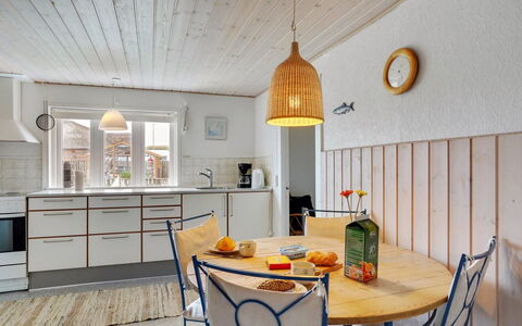 Fransiska - from the Sea: Meubilair, Interieur Ontwerp, Flooring, Lichte Inrichting, Hout, Plafond, Verdieping, Verlichting, Keuken, Stoel