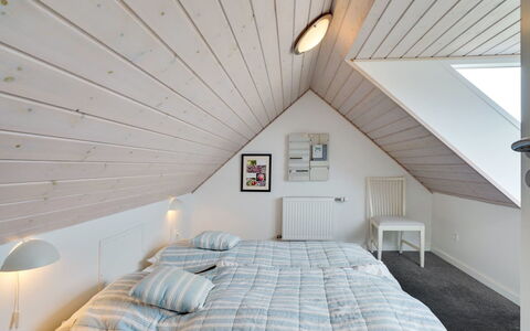 Fransiska - from the Sea: Slaapkamer, Interieur Ontwerp, Bed, Plafond, Hout, Flooring, Verdieping, Meubilair, Bedding, Laken