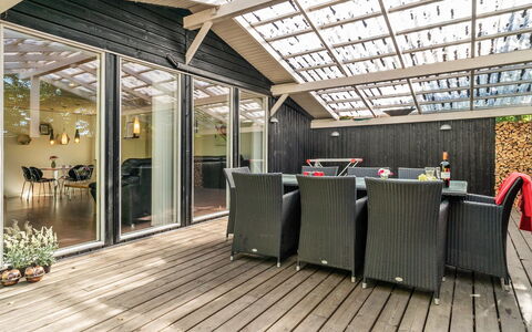 Epke - 250M from the Sea: Huis, Verblijf, Veranda, Siding, Boerderij, Outdoor Structuur