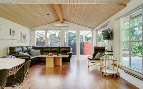 Epke - 250M from the Sea: Huis, Verblijf, Veranda, Siding, Boerderij, Outdoor Structuur