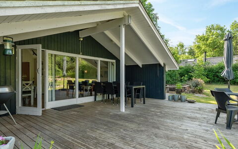 Yngve - 56.5Km from the Sea: Dak, Huis, Huis, Verblijf, Siding, Landgoed, Oprit, Garden Gebouwen, Werf, Schuur
