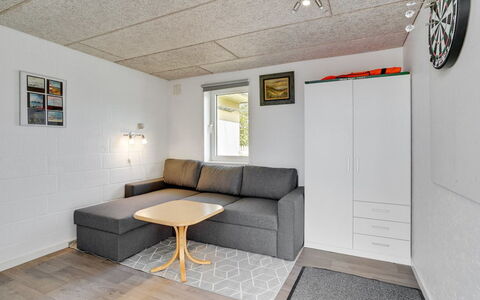 Dagne - 400M to the Fjord: Hout, Dak, Huis, Verblijf, Deur, Huis, Siding, Land Lot, Garden Gebouwen, Schuur