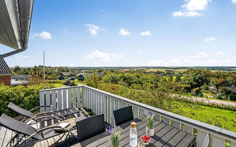 Brenda - 300M to the Fjord: Gras, Grasland, Landschap, Ecoregio, Plain, Plantengemeenschap, Land Lot, Buitenmeubels, Prairie, Shrubland