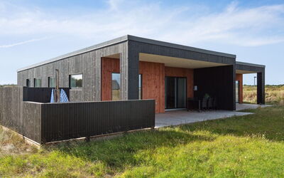 Kasper - 1.8Km from the Sea