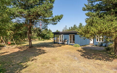 Sebastian - 100M to the Fjord: Meubilair, Interieur Ontwerp, Flooring, Hout, Verdieping, Plafond, Houten Vloer, Stoel, Tafel, Verlichting