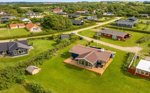 Titta - 150M to the Fjord: Huis, Dak, Huis, Verblijf, Schuur, Garden Gebouwen, Siding, Werf, Blokhut, Hut