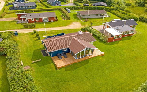 Titta - 150M to the Fjord: Huis, Dak, Huis, Verblijf, Schuur, Garden Gebouwen, Siding, Werf, Blokhut, Hut
