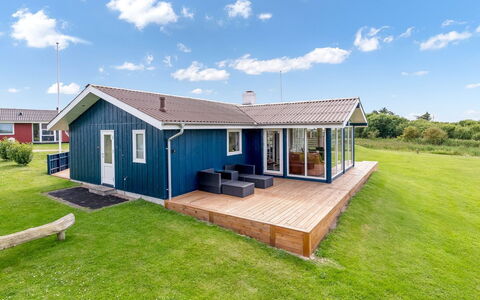Titta - 150M to the Fjord: Huis, Dak, Huis, Verblijf, Schuur, Garden Gebouwen, Siding, Werf, Blokhut, Hut