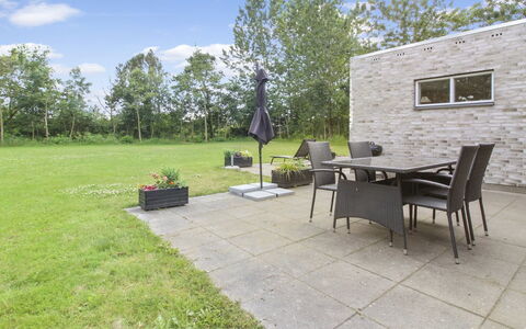 Jarven - 500M to the Fjord: Verdieping, Plafond, Zwembad, Toevlucht, Ontwerp, Stoel, Daylighting, Hotel, Villa, Penthouse