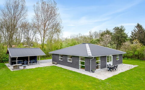 Veijo - 400M to the Fjord: Huis, Dak, Huis, Verblijf, Schuur, Garden Gebouwen, Siding, Werf, Blokhut, Hut