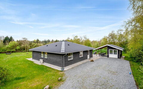 Veijo - 400M to the Fjord: Huis, Dak, Huis, Verblijf, Schuur, Garden Gebouwen, Siding, Werf, Blokhut, Hut
