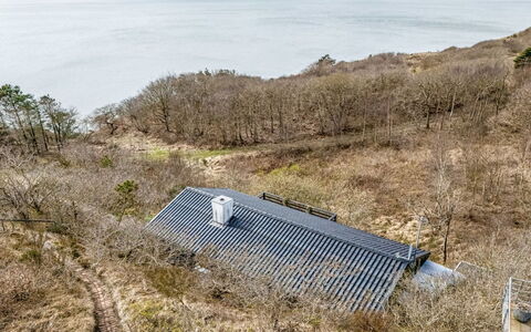 Heera - 100M to the Fjord: Meubilair, Interieur Ontwerp, Flooring, Hout, Verdieping, Plafond, Houten Vloer, Stoel, Tafel, Verlichting