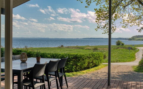 Elissa - 50M to the Fjord: Meubilair, Interieur Ontwerp, Flooring, Hout, Verdieping, Plafond, Houten Vloer, Stoel, Tafel, Verlichting