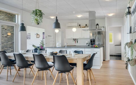 Eloise - 50M to the Fjord: Architectuur, Dak, Huis, Samengesteld Materiaal, Daylighting, Siding, Oprit
