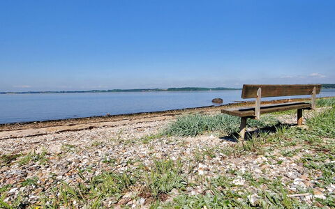 Eloise - 50M to the Fjord: Blauw, Water, Zwemwater, Watervoorraden, Natuurlijke Omgeving, Kust, Horizon, Strand, Kust En Oceanic Landvormen, Kust