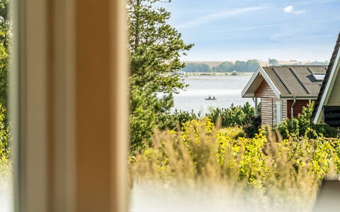 Eljas - 200M to the Fjord: Meubilair, Interieur Ontwerp, Flooring, Hout, Verdieping, Plafond, Houten Vloer, Stoel, Tafel, Verlichting