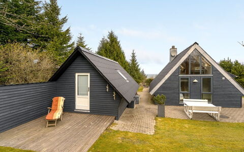 Brunhild - 300M to the Fjord: Dak, Huis, Land Lot, Huis, Verblijf, Landgoed, Garden Gebouwen, Schaduw, Blokhut, Landscaping
