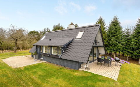 Brunhild - 300M to the Fjord: Dak, Huis, Land Lot, Huis, Verblijf, Landgoed, Garden Gebouwen, Schaduw, Blokhut, Landscaping