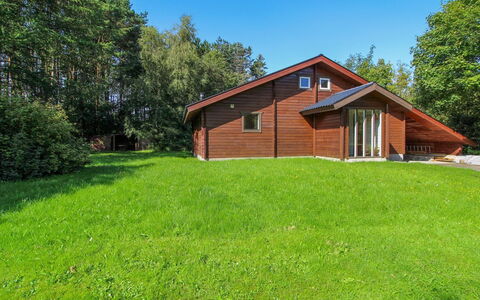 Efimija - 7Km from the Sea: Dak, Huis, Huis, Verblijf, Siding, Landgoed, Oprit, Garden Gebouwen, Werf, Schuur